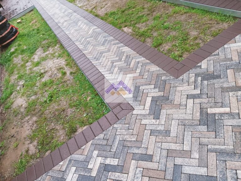 Укладка дорожки брусчатка